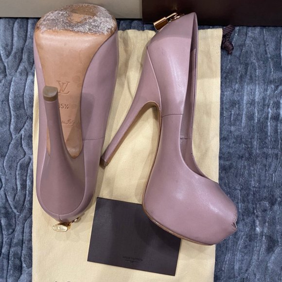 Used Louis Vuitton Heels - Picture 6 of 6